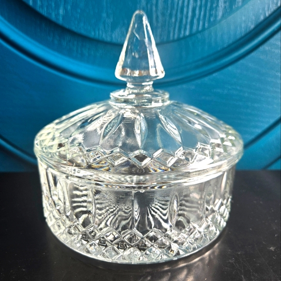 Vintage Indiana Glass Princess Pattern Clear Candy Dish with Spikey Lid. - Picture 1 of 16